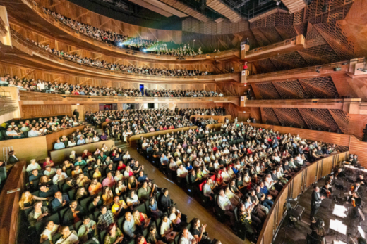 Biểu diễn Shen Yun tại thành phố Guadalajara, Mexico chật kín khán giả, Giám đốc khen ngợi ‘có thể đề cao linh hồn’