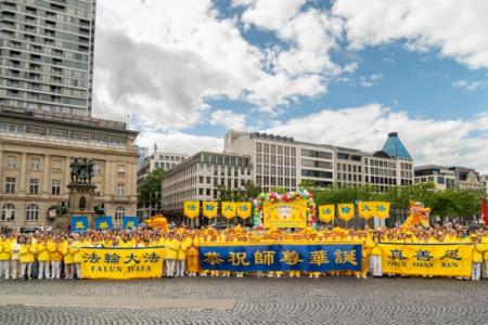 Frankfurt long trọng kỷ niệm Ngày Pháp Luân Đại Pháp, các chính khách chúc mừng ngợi ca