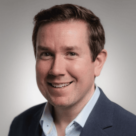 Ông Corey Hogan
