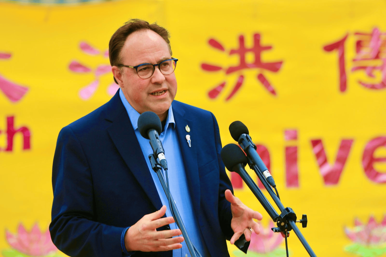 Ông Dan Muys