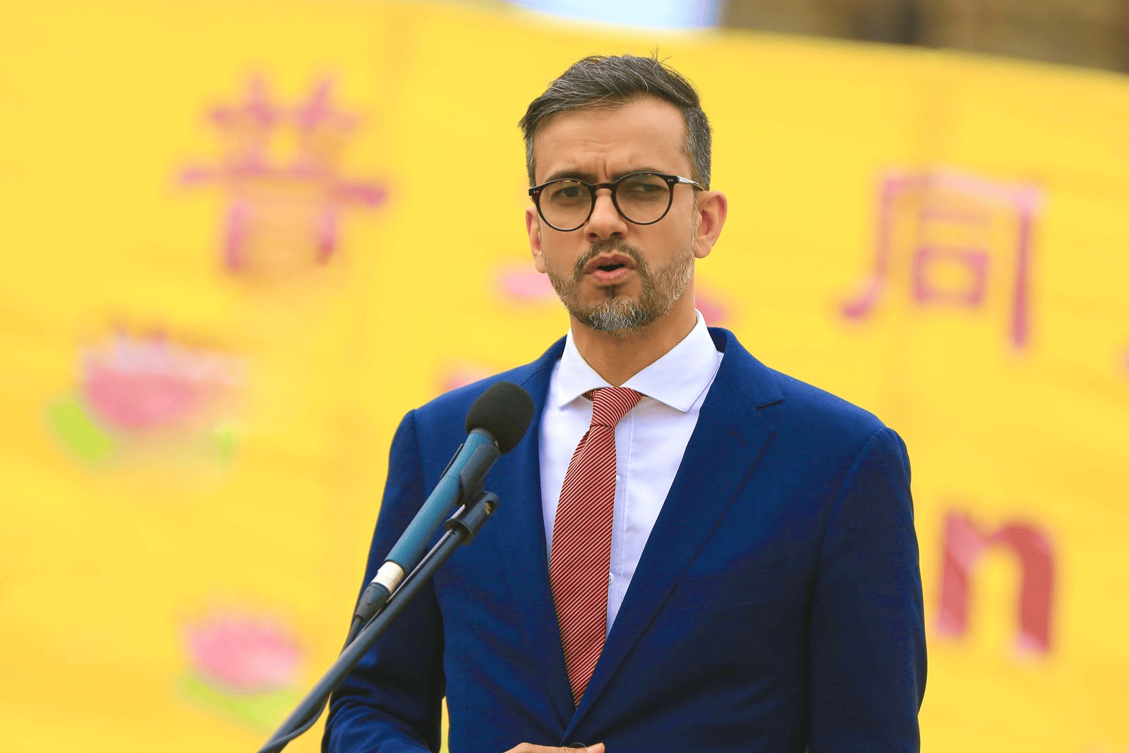 Ông Sameer Zuberi