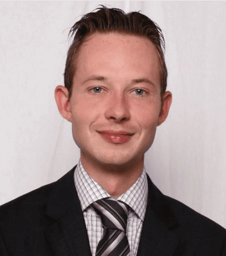 Ông Michael Cooper