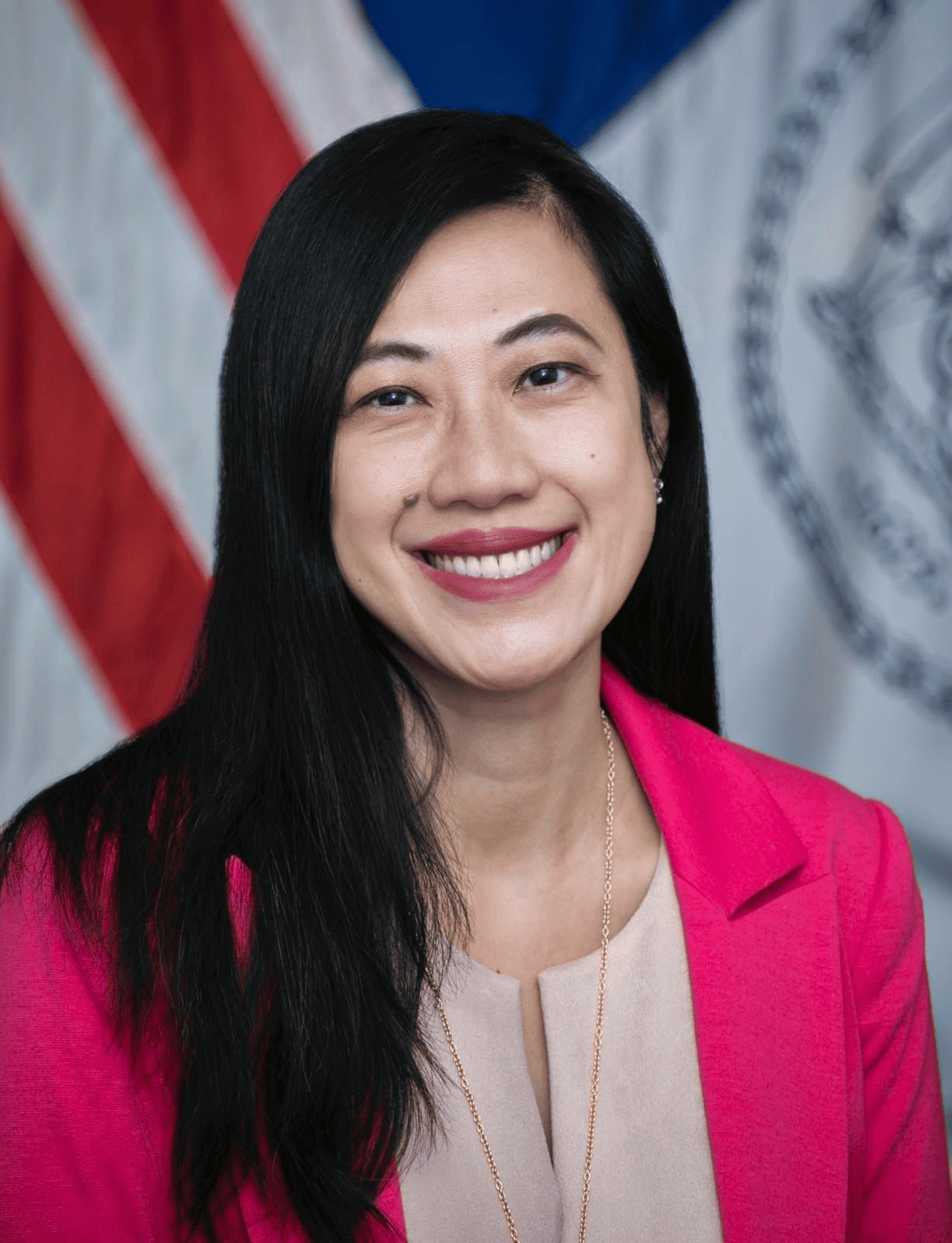 Cô Sandra Ung