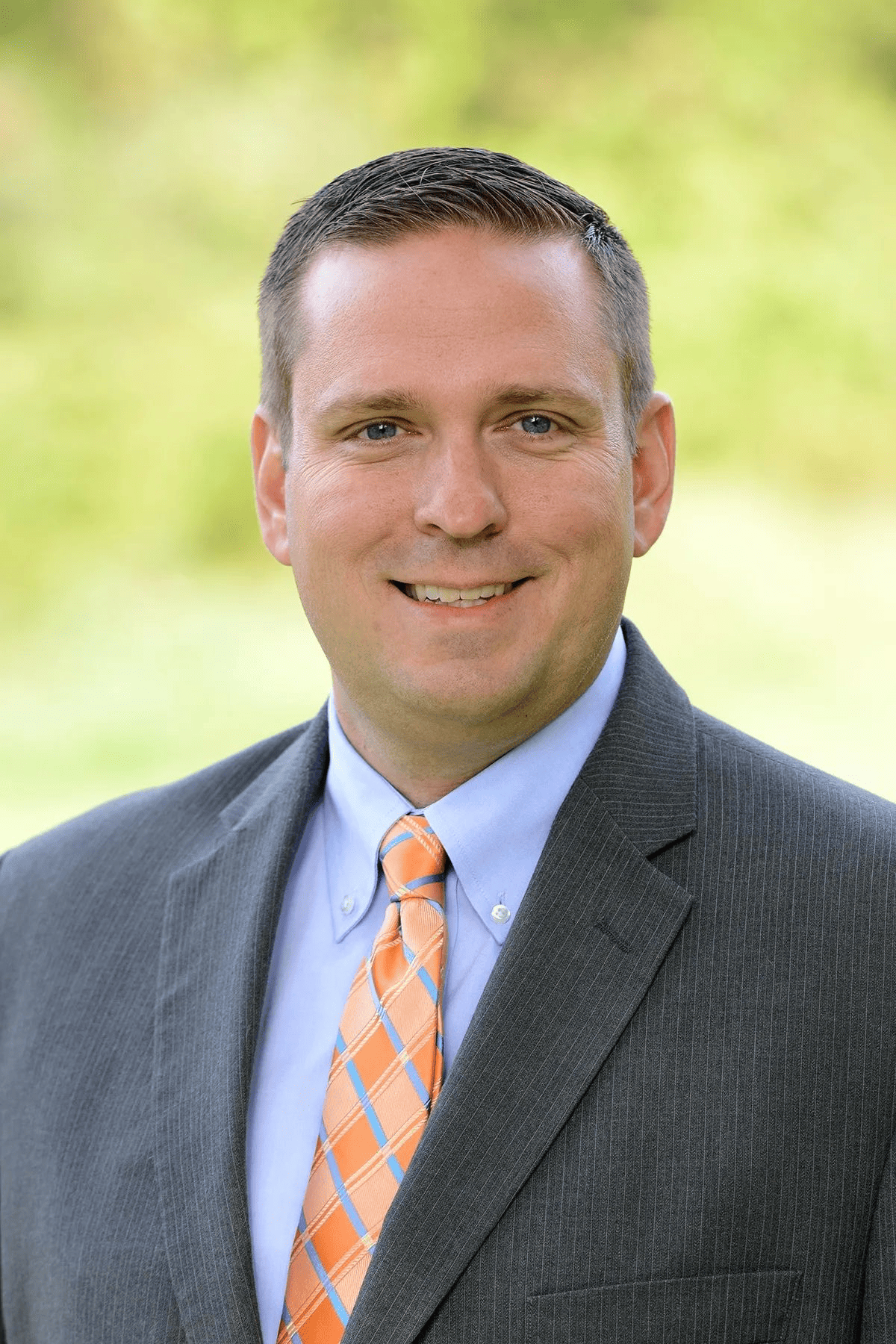 Ông Steven M. Neuhaus