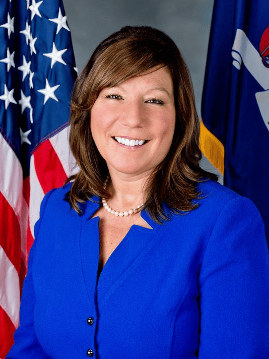 Bà Susan J. Serino
