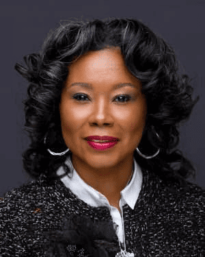 Bà Shenise Turner-Sloss