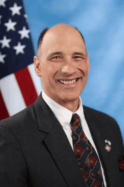 Ông John Lemondes