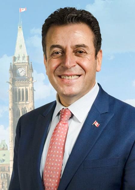 Ông Ziad Aboultaif